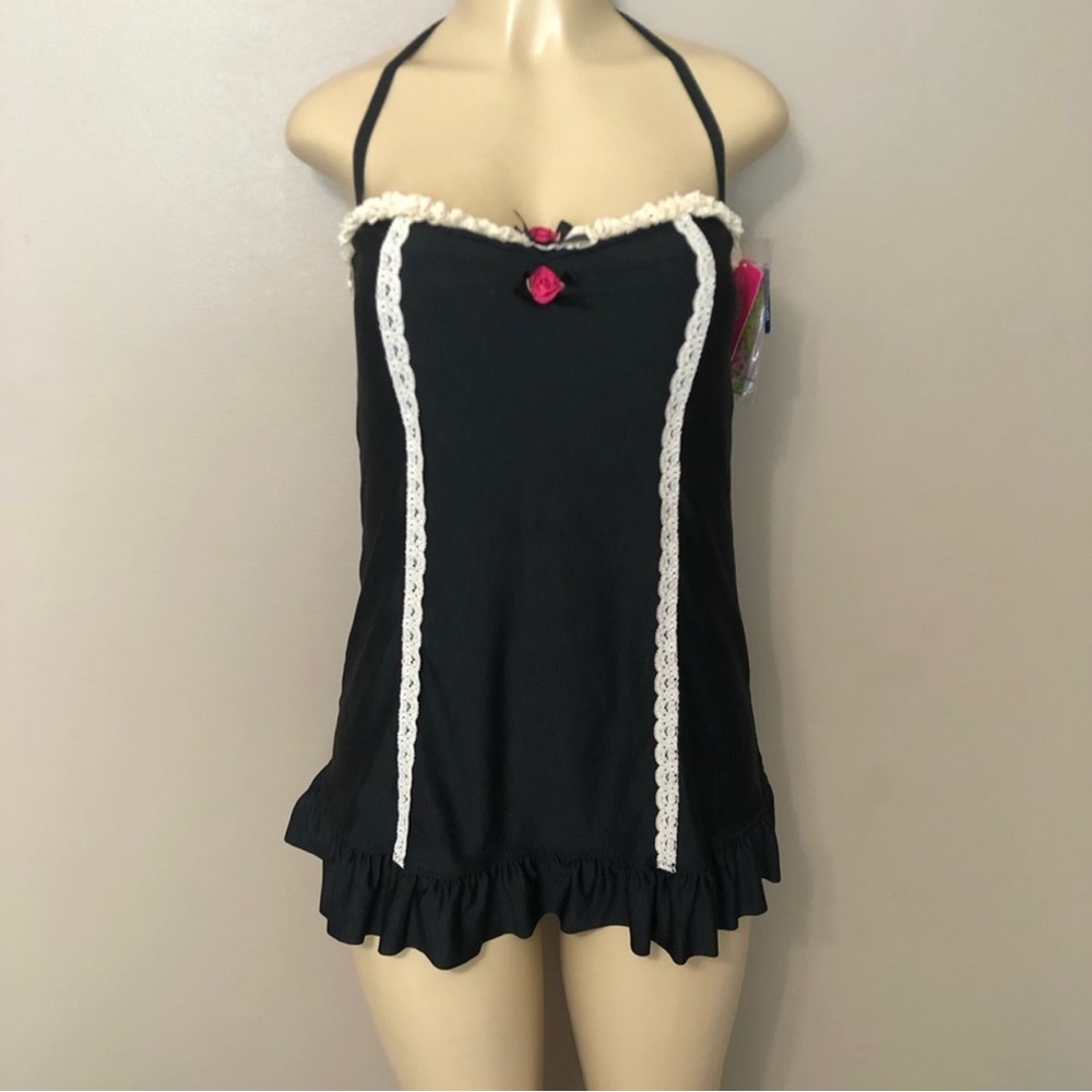 ISO This item is not for sale. I’m ISO this Betsey Johnson swimdress. L/XL 💕🖤